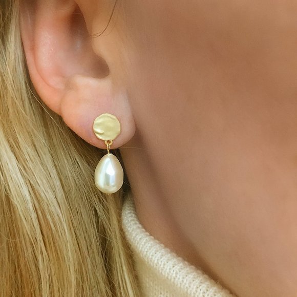 Authentic Sterling Silver and Gold Baroque Freshwater Pearl Stud Drop Earrings - Picture 5 of 6